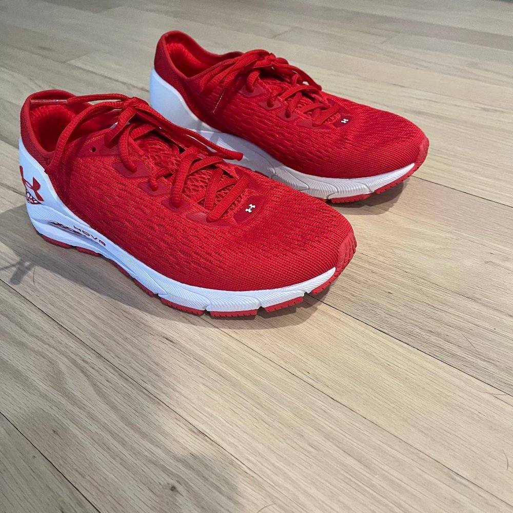 Under Armour BRAND NEW running sneakers